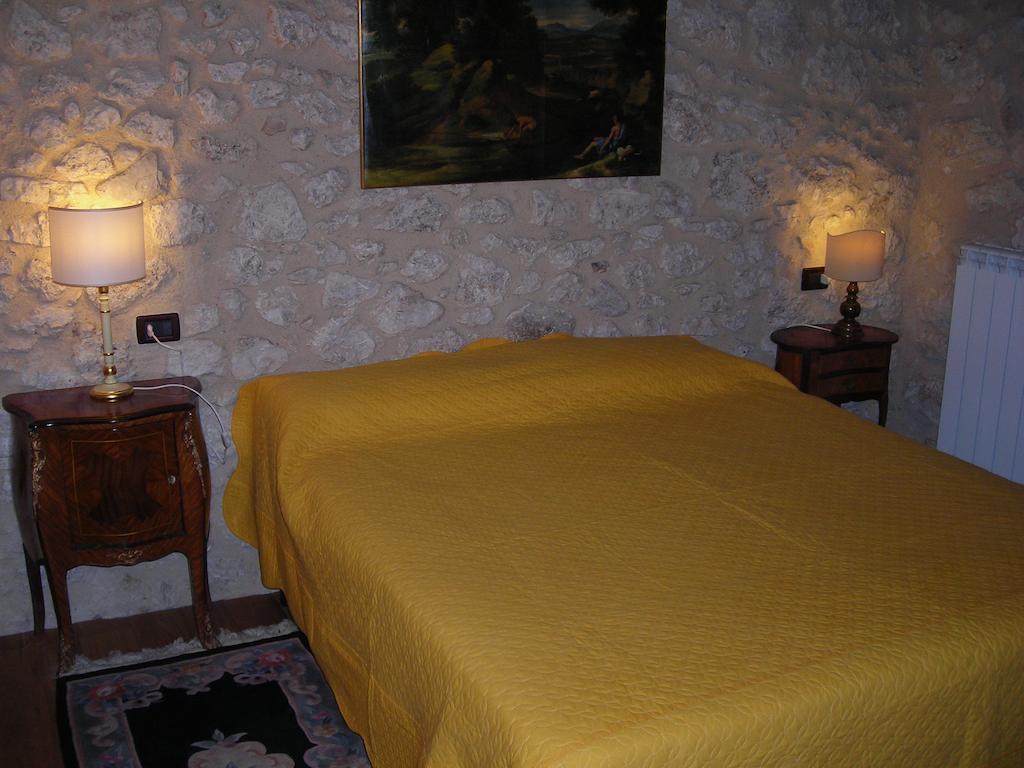 מלון קסטל דה מונטה La Locanda Delle Streghe - Relais Ristorante חדר תמונה